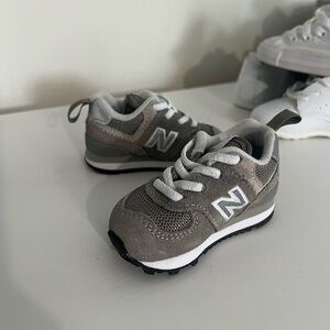 Infant New Balance Tennis Shoes